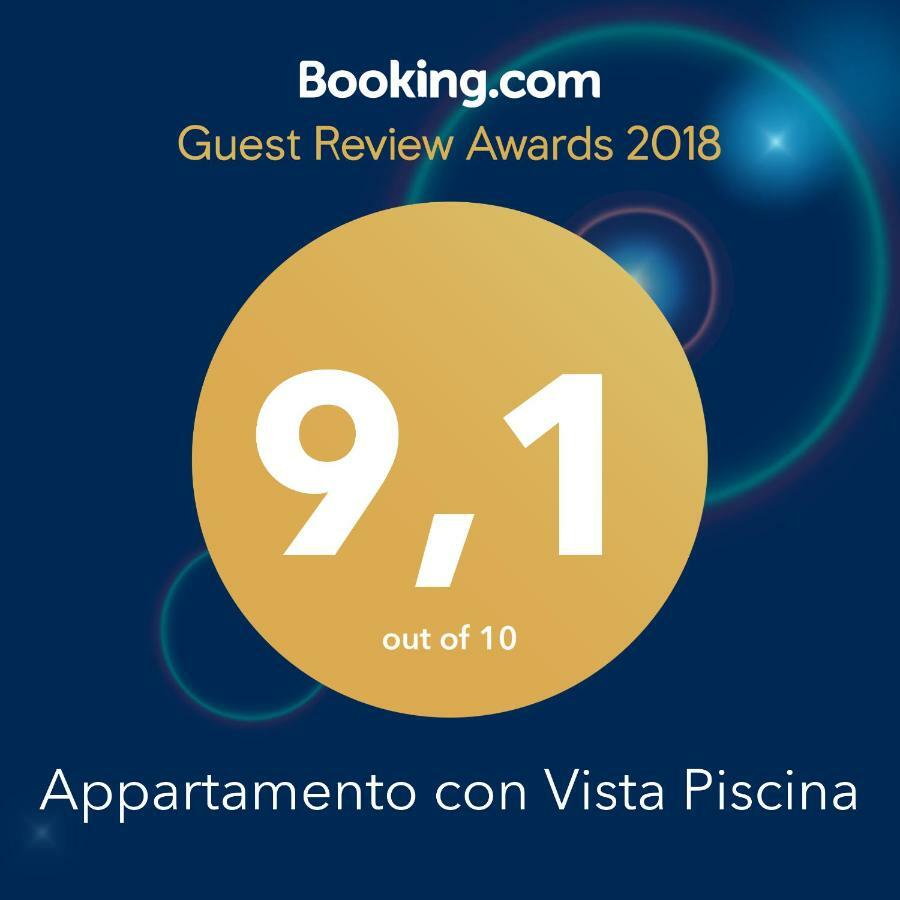 Mansarda Con Vista Piscina Villa Campofelice Di Roccella Luaran gambar